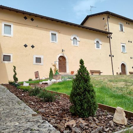 Bed and Breakfast Casa Fra Ambrogio Pizzoli Zewnętrze zdjęcie