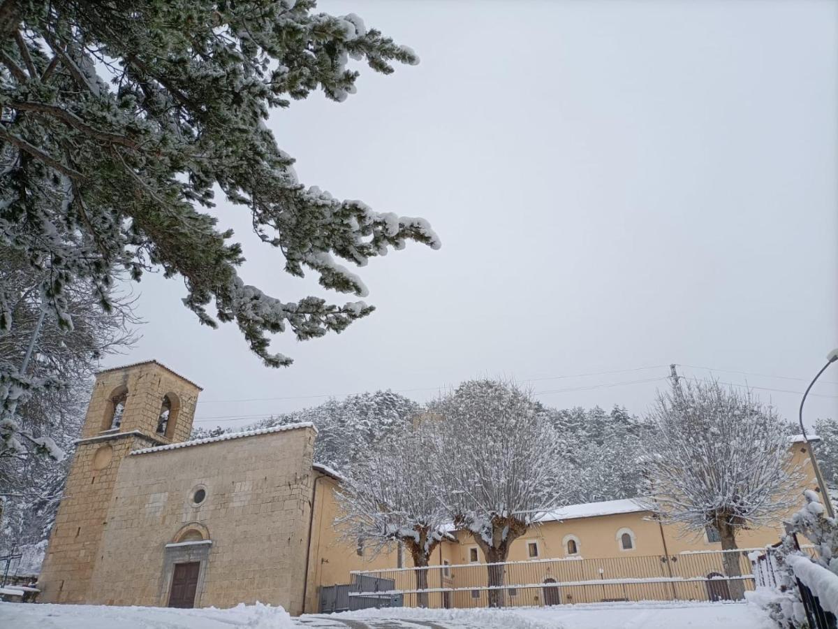 Bed and Breakfast Casa Fra Ambrogio Pizzoli Zewnętrze zdjęcie