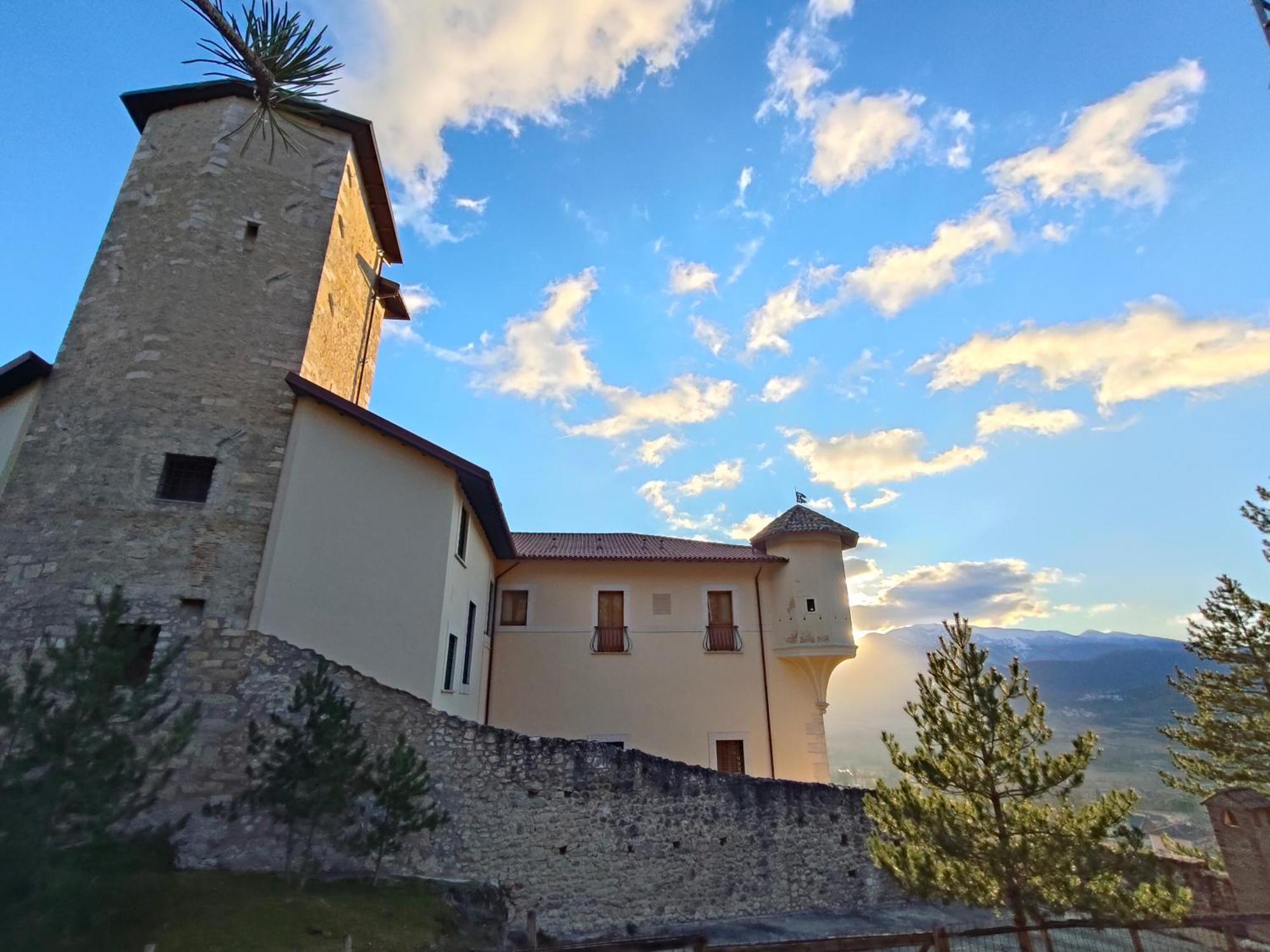 Bed and Breakfast Casa Fra Ambrogio Pizzoli Zewnętrze zdjęcie